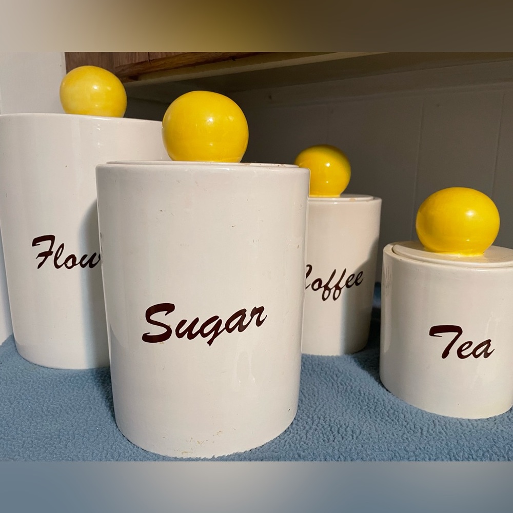 Kitchen set flour sugar coffee and tea canisters